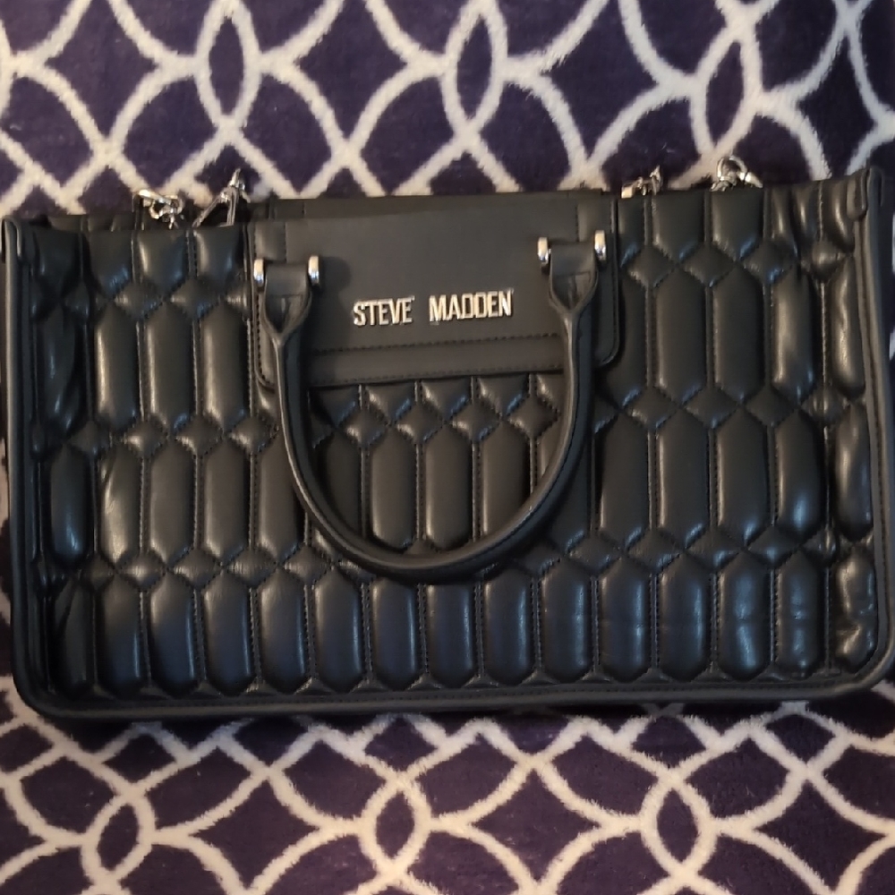 Steve Madden Black Quilted Women's Bag